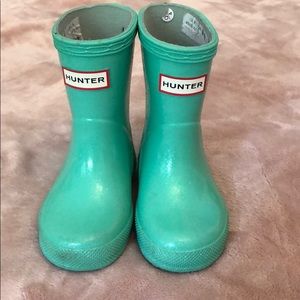 Hunter girls boots. Glitter and Teal size 4